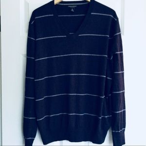 Banana Republic Sweater Purple Stripe size XL
